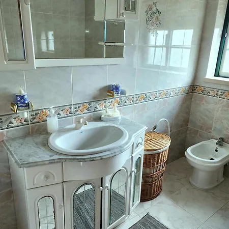 Casa Da Avo Judite Com Vista O Castelo De